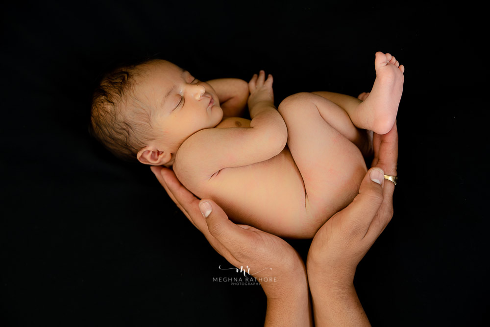 Newborn Baby Photo Session Concept Setup Album 2