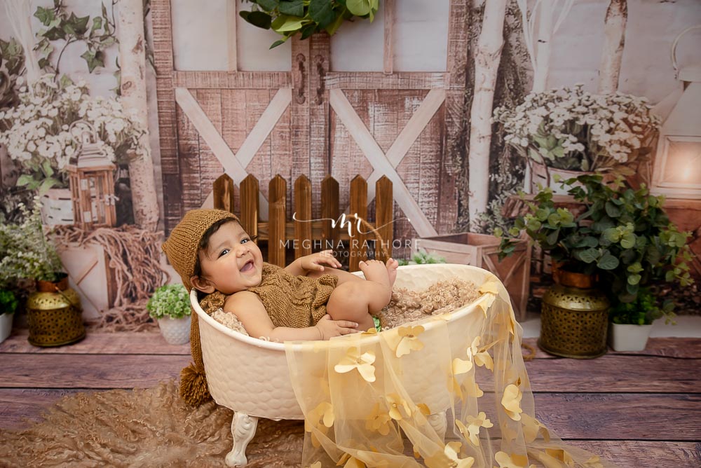 3 – Baby Photoshoot – White Iron Bathtub Prop