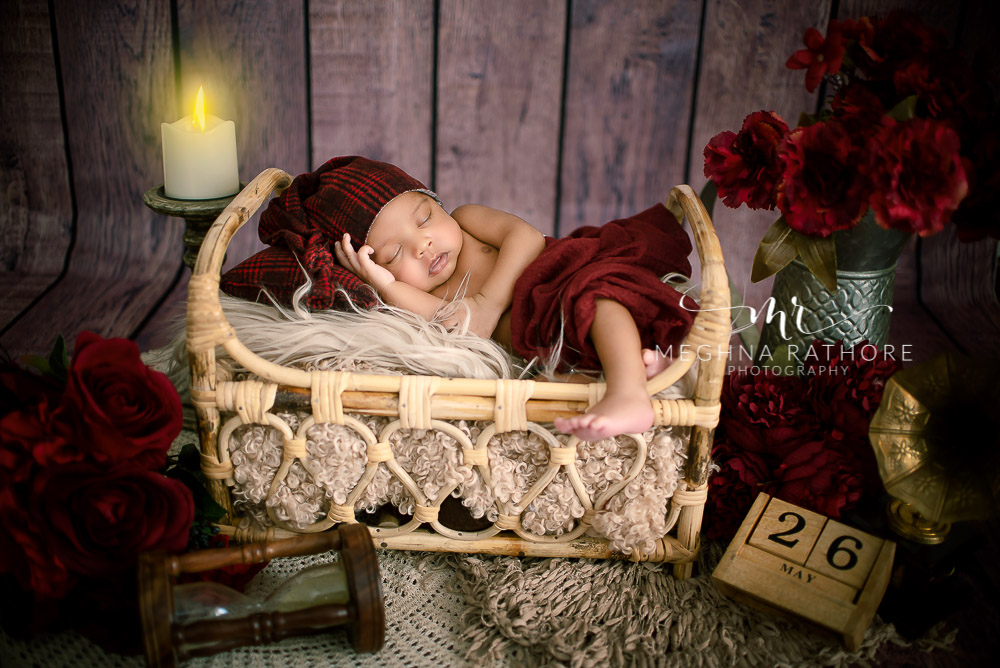 27 – Newborn Baby Photoshoot – Brown Cane Bed Prop