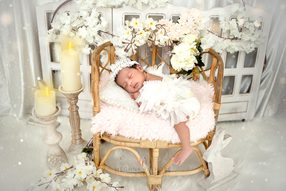 2 – Newborn Baby Photoshoot – Cane Sofa Prop