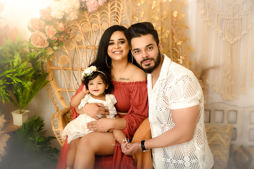 1 year old girl kid photoshoot by meghna rathore delhi best kid photographer family picture