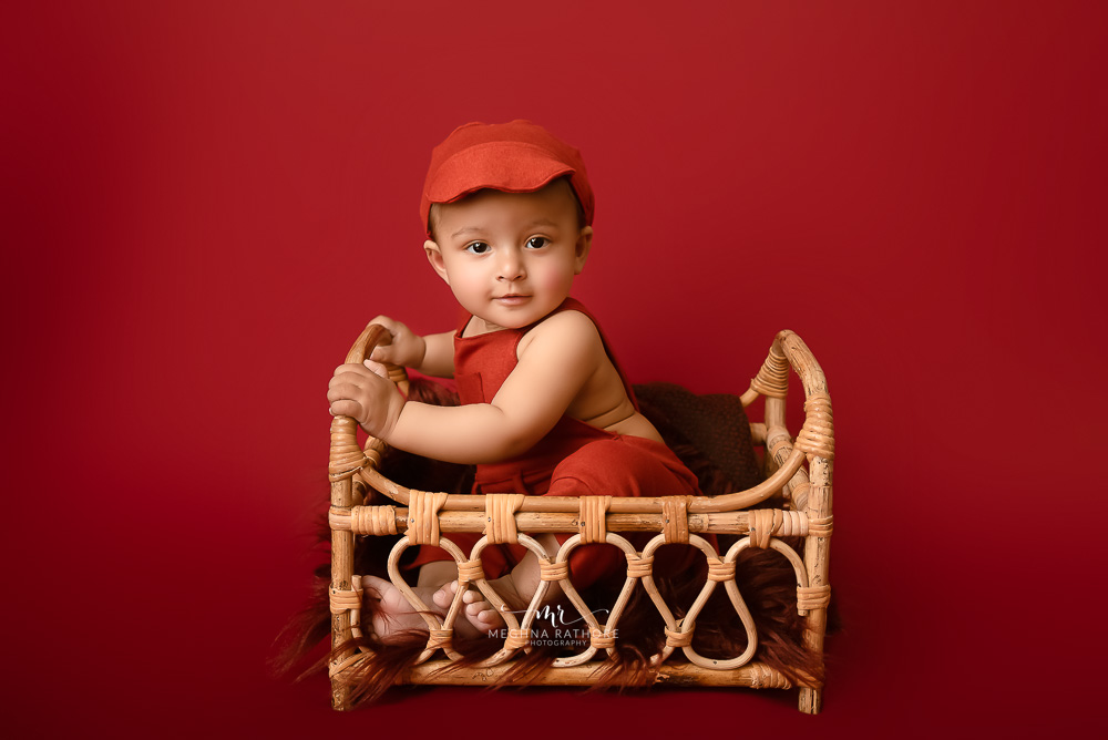 8 months old sitter baby photoshoot albums with props themes setups