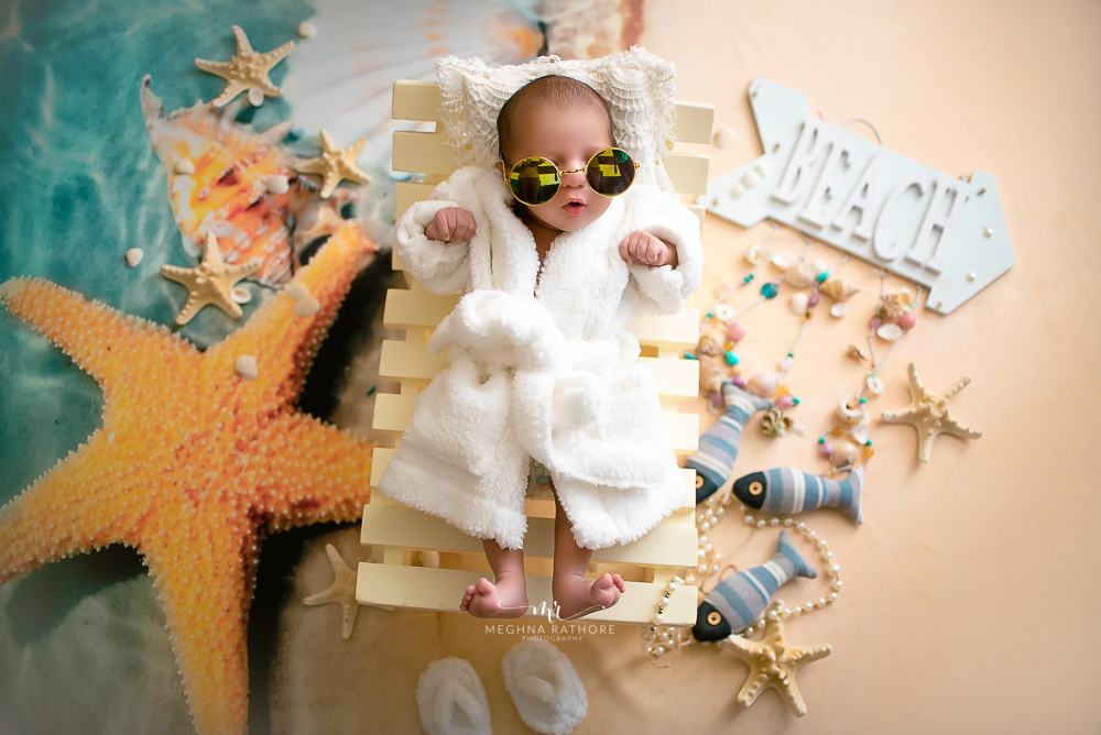 25 days old newborn baby girl creative photoshoot by meghna rathore delhi