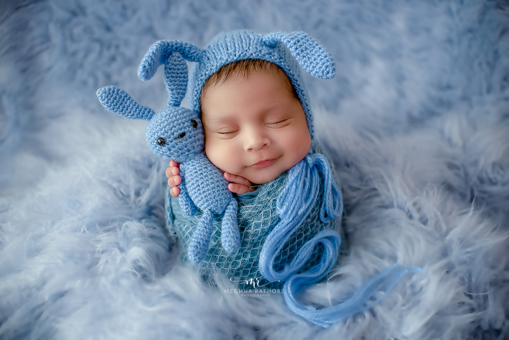 delhi best newborn photographer for 1 month 2 months old newborn baby photoshoot with best pictures