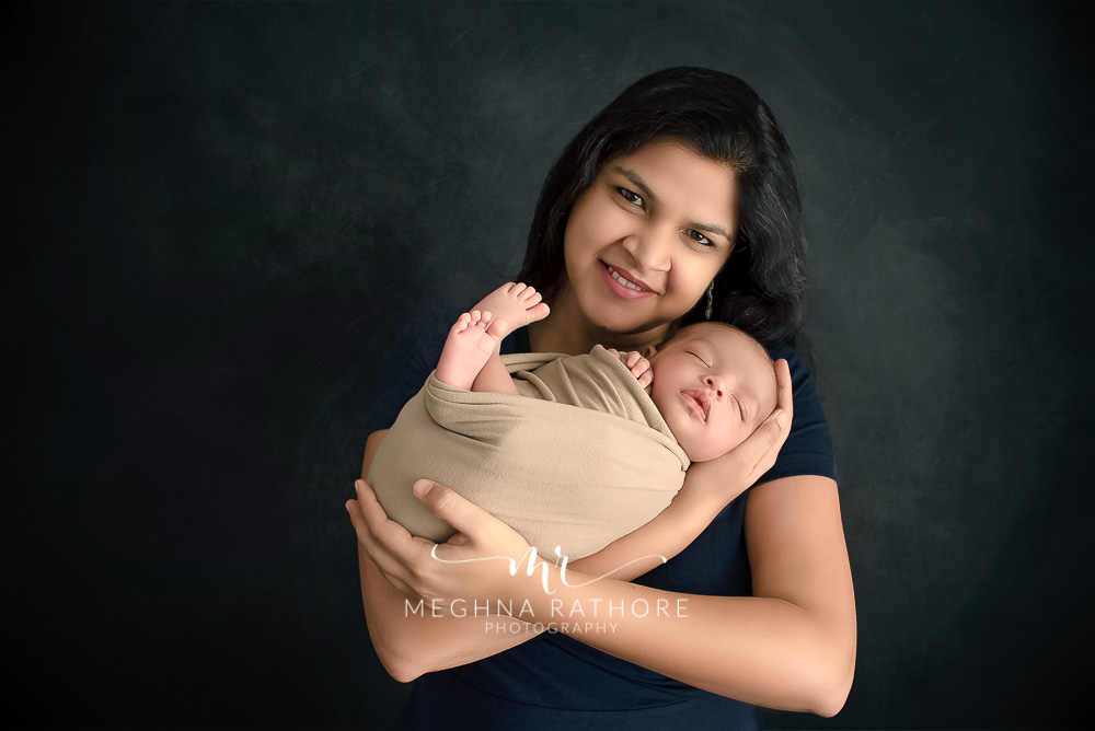Westerville Ohio Newborn Photographer | Sage Green & Neutrals For Baby  Bryer | Amanda Estep Photography
