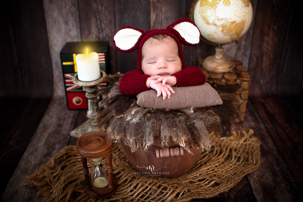 38 – Newborn Baby Photoshoot – Wooden Bucket