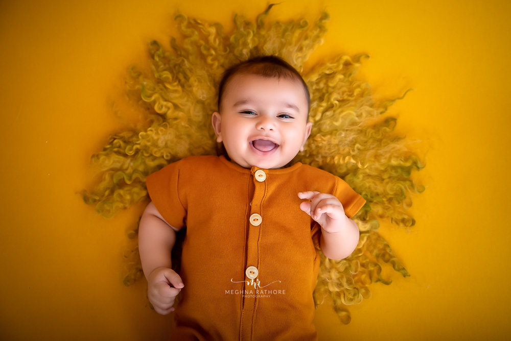 6 months old sitter kid boy photoshoot album, creative session by meghna rathore gurgaon indoor studio