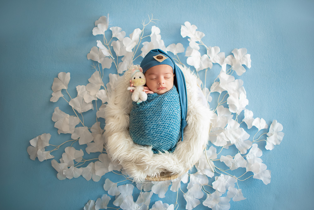 Newborn Album – 32 Days Old Newborn Baby Boy Photoshoot Album By Meghna Rathore Gurgaon