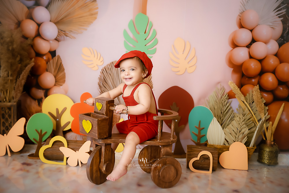 Sakshi’s Baby Pre Birthday Photoshoot By Meghna Rathore Photography, Gurugram, India. March 2023