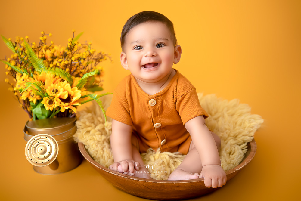 6 months old baby boy sitter photoshoot by delhi best kid photographer meghna rathore props themes setup
