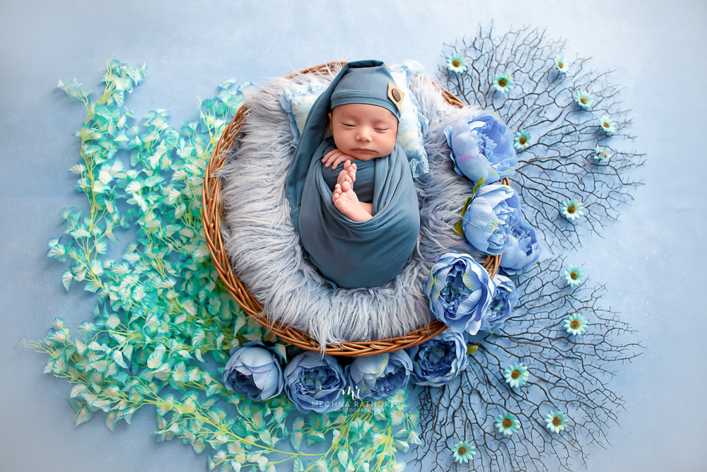 Newborn Album – 26 Days Old Newborn Baby Girl Photoshoot Creative Themes By Meghna Rathore Gurgaon