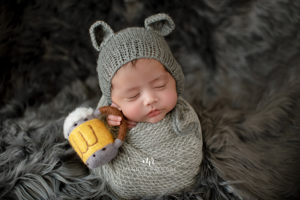 30 days old newborn baby photoshoot with themes and setups
