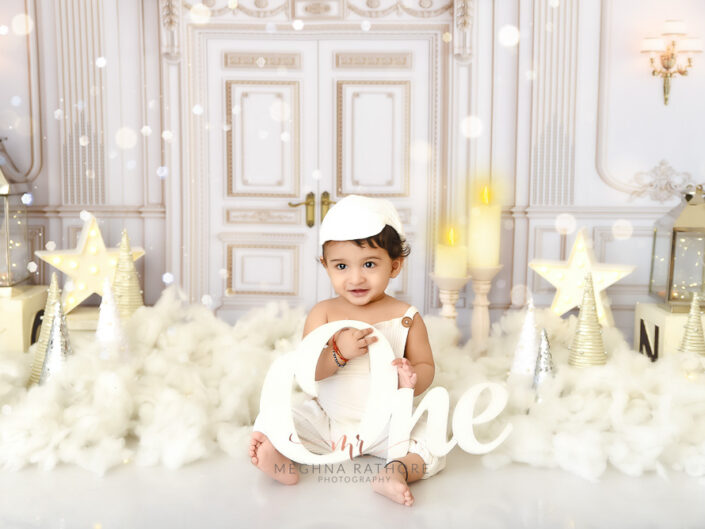 Divya’s Baby Pre Birthday Photoshoot By Meghna Rathore Photography, Gurugram.