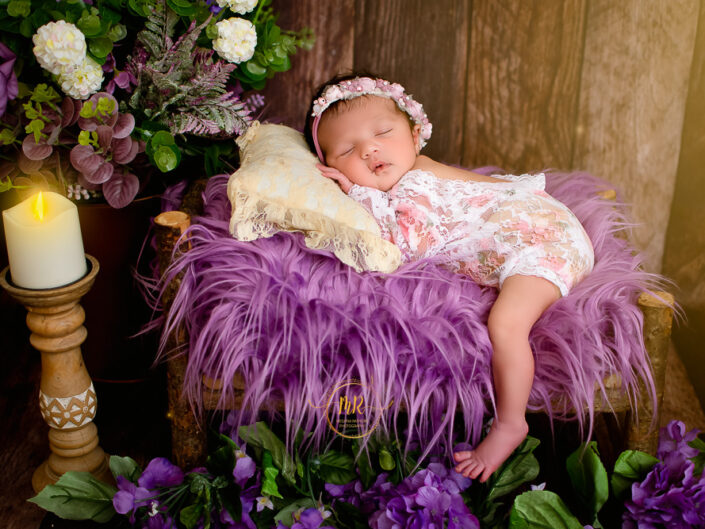Newborn Album - 10 Days Baby Girl Photoshoot in Vintage and Pink Setups with Family Portraits